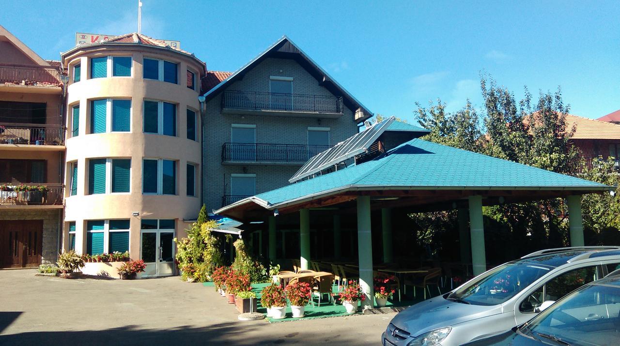 Bed & Breakfast Karavan Raska Екстер'єр фото
