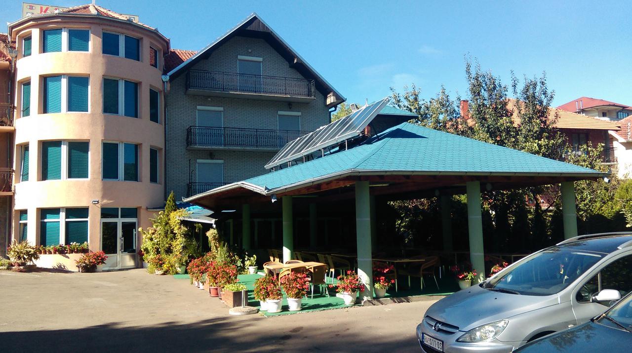Bed & Breakfast Karavan Raska Екстер'єр фото