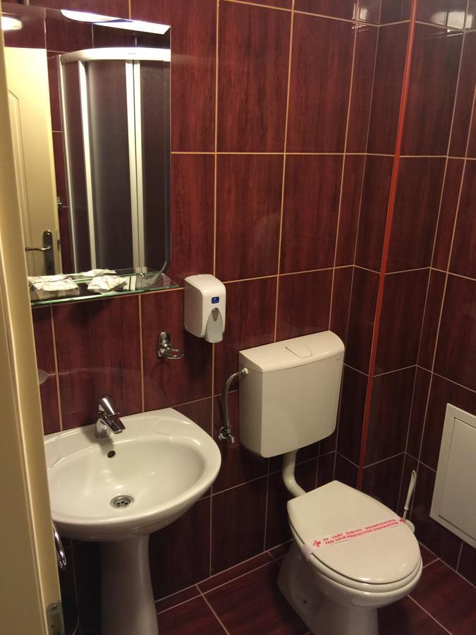 Bed & Breakfast Karavan Raska Екстер'єр фото