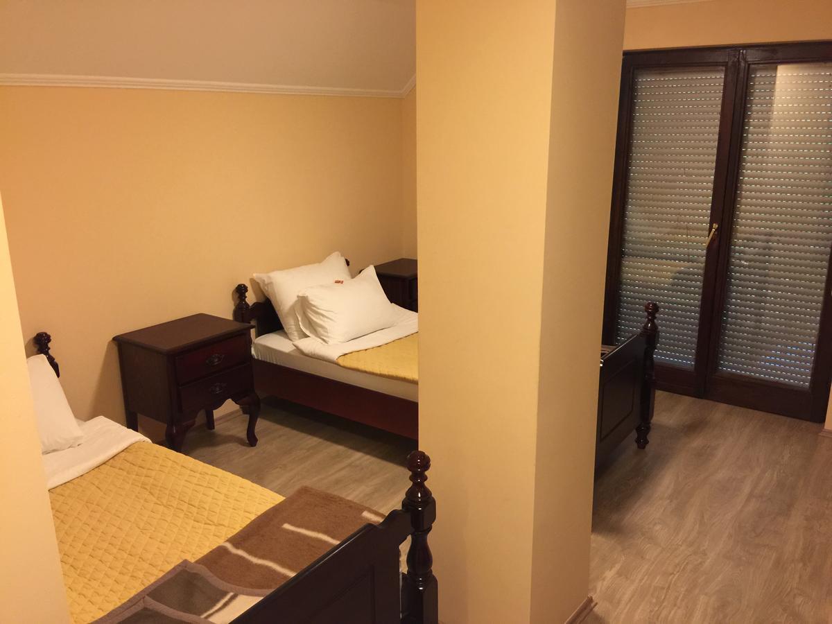Bed & Breakfast Karavan Raska Екстер'єр фото